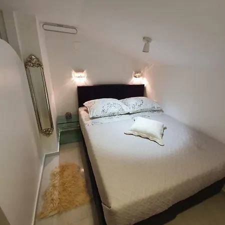 Charming Studio Mari In Centre Apartment *